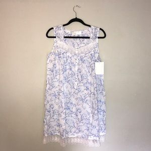 NWT floral Eileen West nightgown